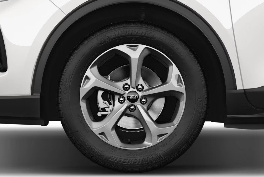 Ford-Escape-plug-in-hybrid-hybrid-2025-tire