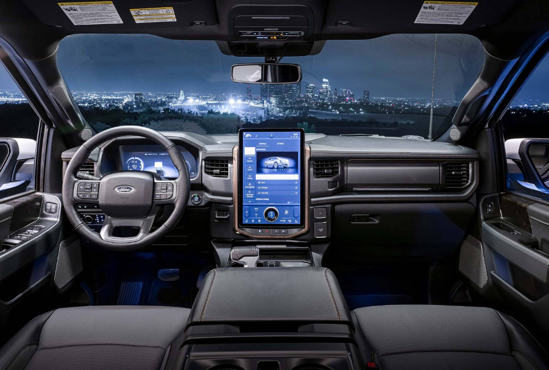 Ford F-150 Lightning 2025 INTERIOR-1
