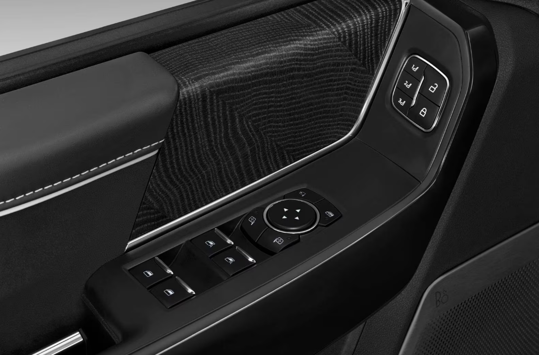 Ford F-150 Lightning 2025 SAFETY