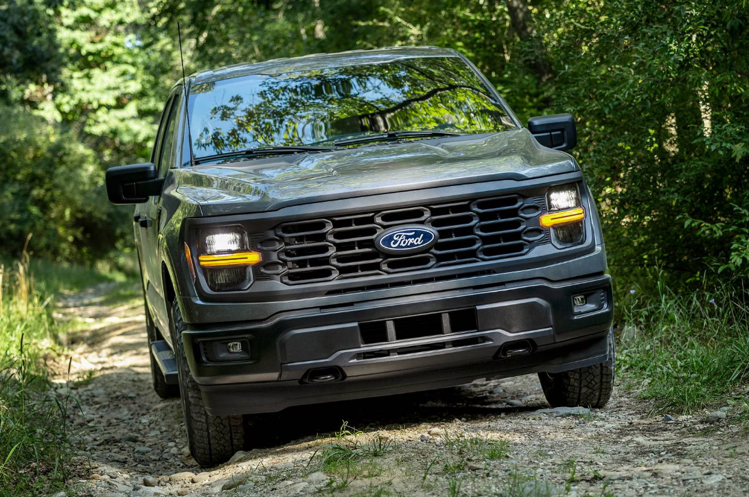 Ford F-150 exterior-1