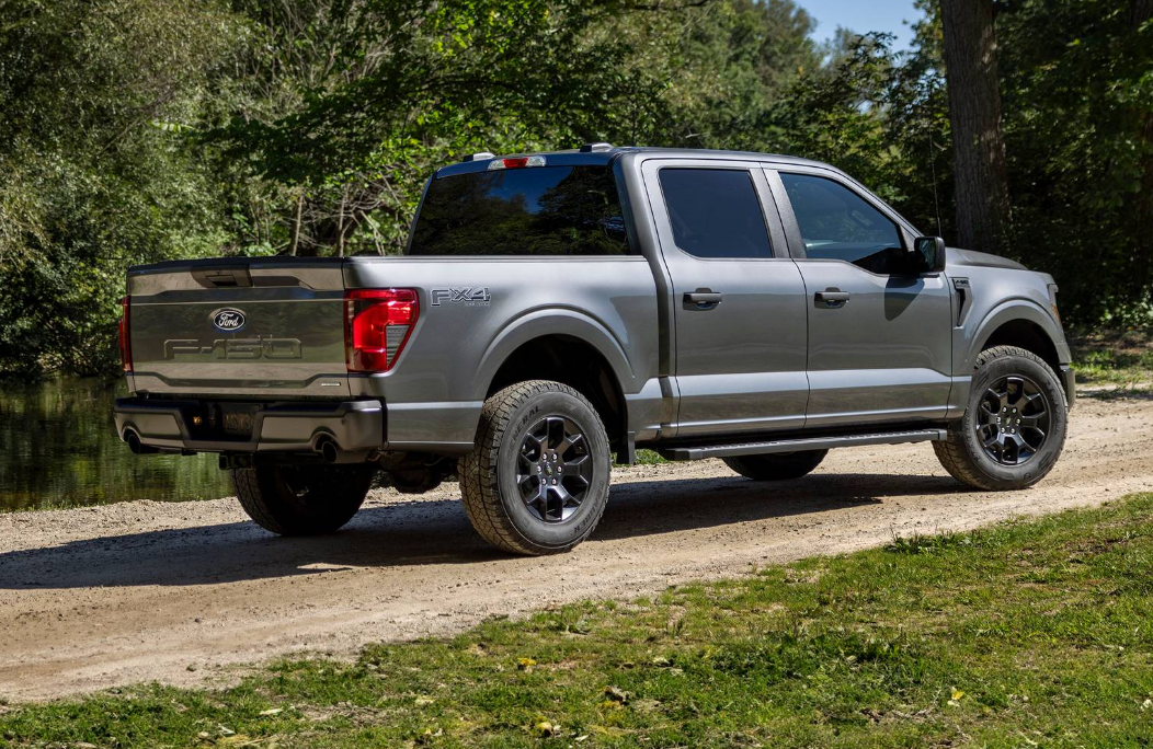 Ford F-150 exterior-2