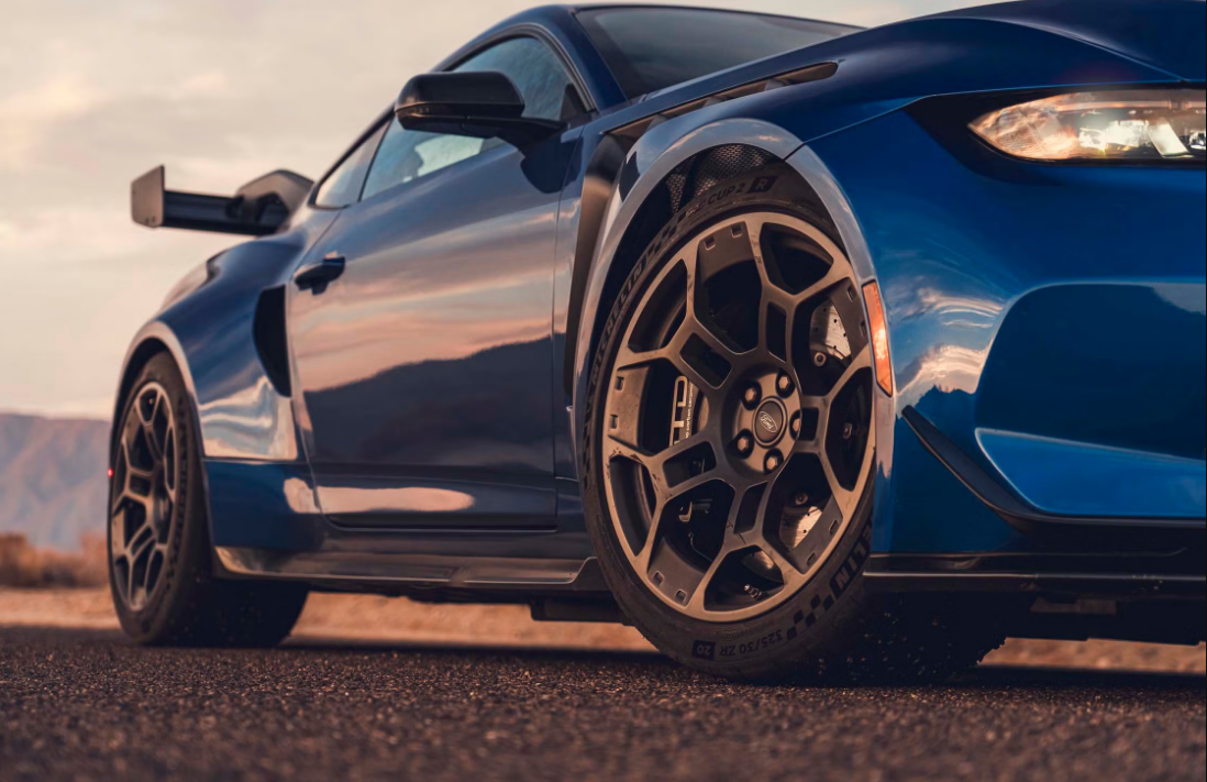Ford Mustang GTD tire