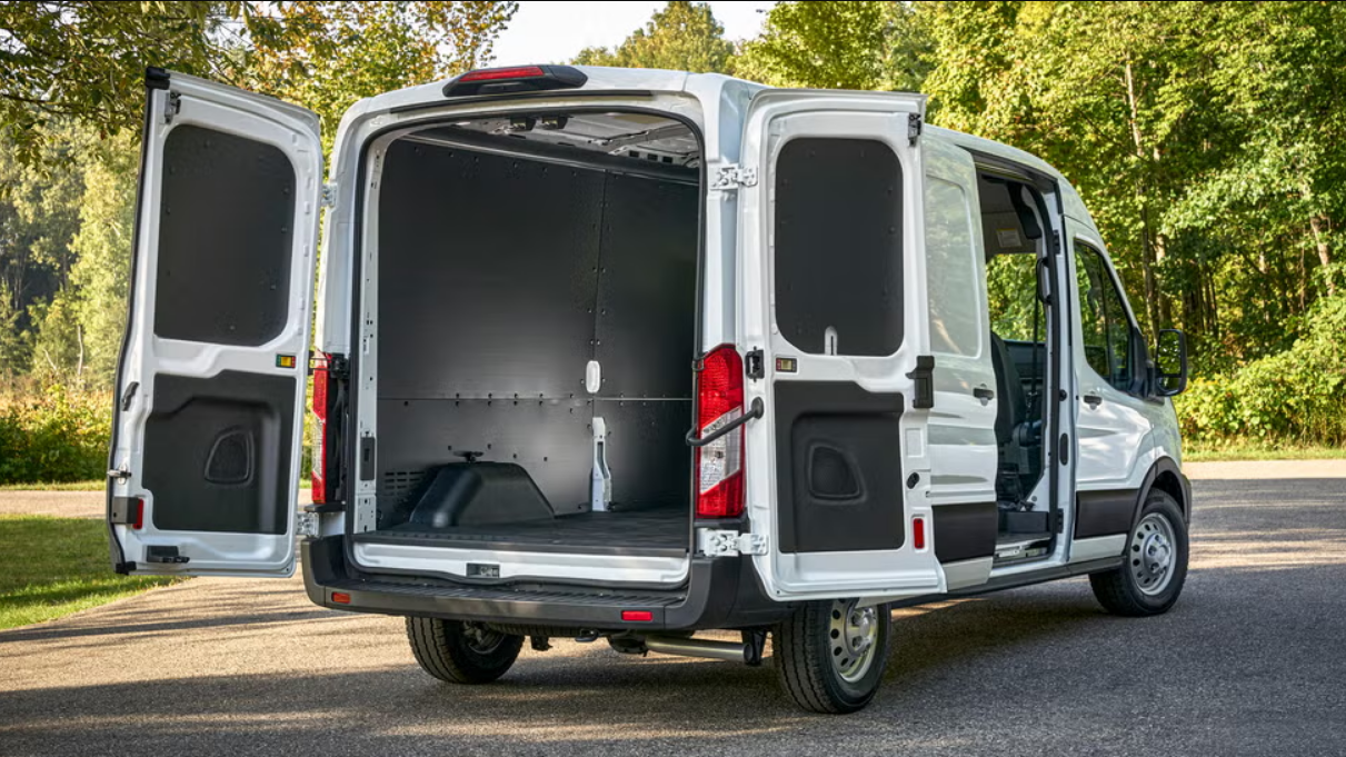 Ford Transit 2025 EXTERIOR-1