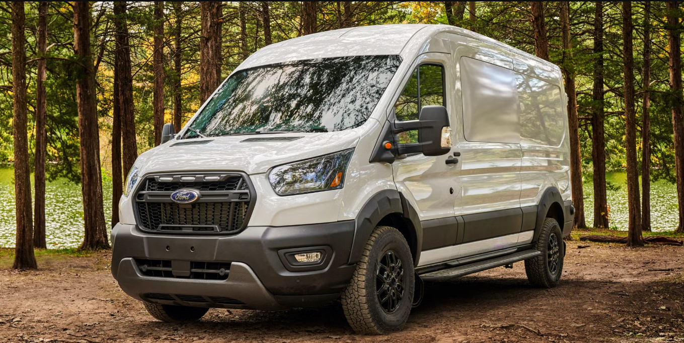 Ford Transit 2025 EXTERIOR