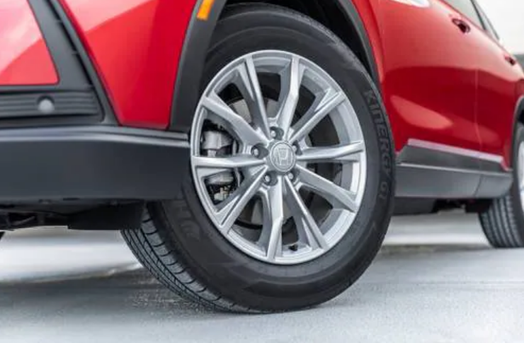 Honda CR-V 2025 Crystal Black TIRE