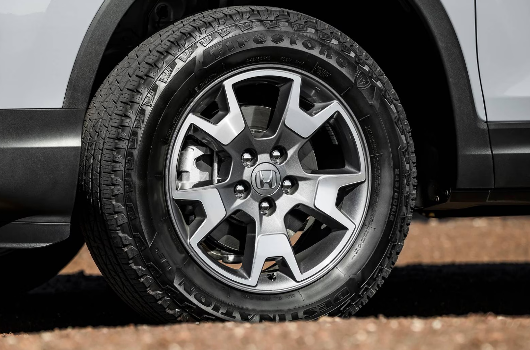 Honda Passport 2025 tires