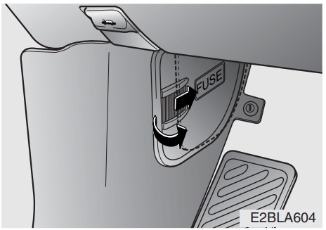 KIA Sorento Fuse Box Location and Diagrams User Guide (2003 – 2009) fig 2