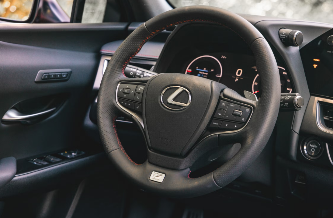 Lexus UX 2026 STEERING