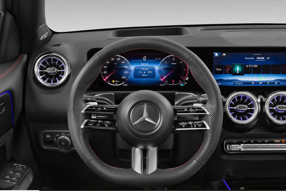 Mercedes-Benz GLB 250 SUV 2026 fig 3