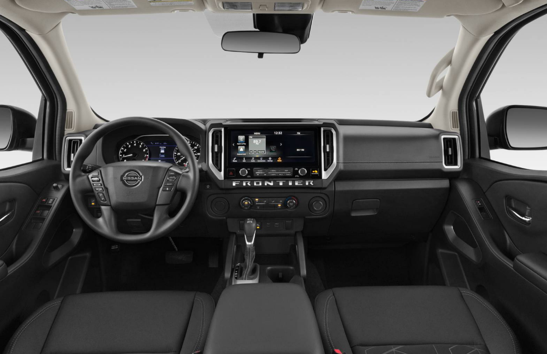 Nissan Frontier 2025 interior