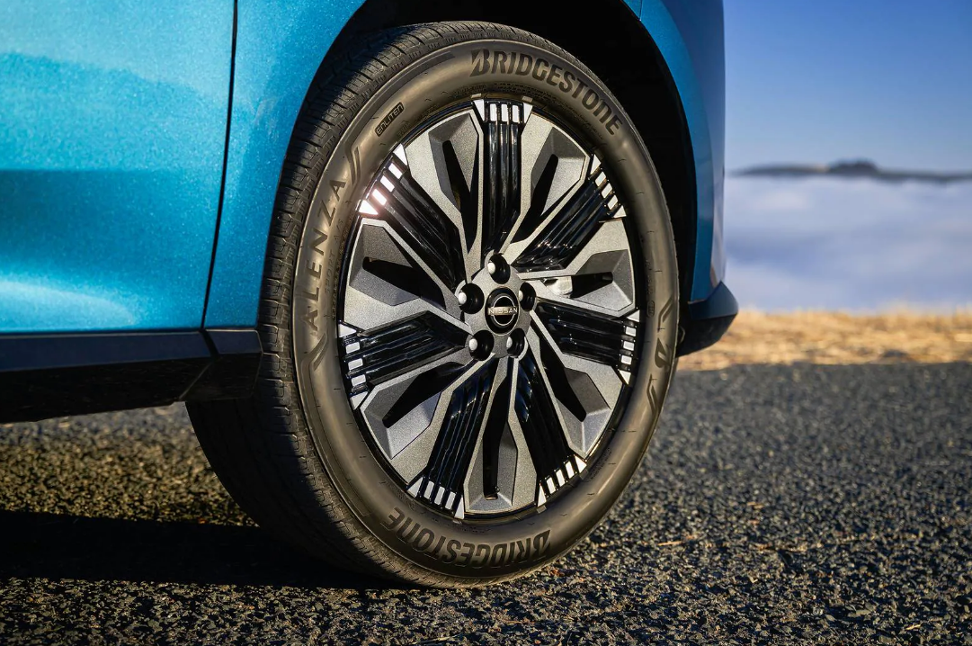 Nissan Murano 2025 TIRE