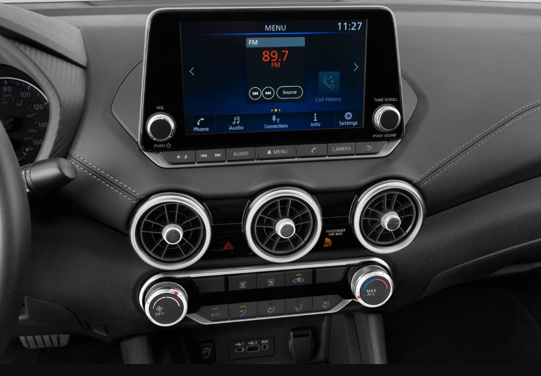 Nissan Sentra 2025 lcd