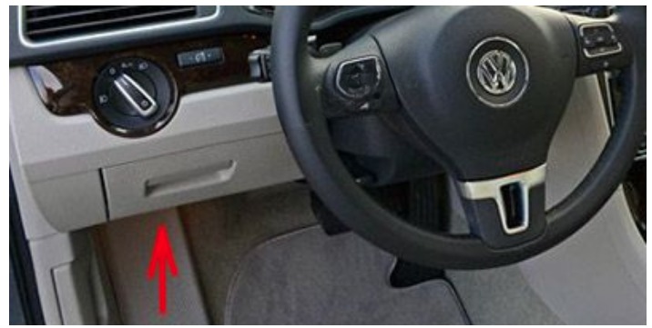 Volkswagen Passat Fuse Box Diagrams and Location User Guide (2011 - 2015) Fig 10