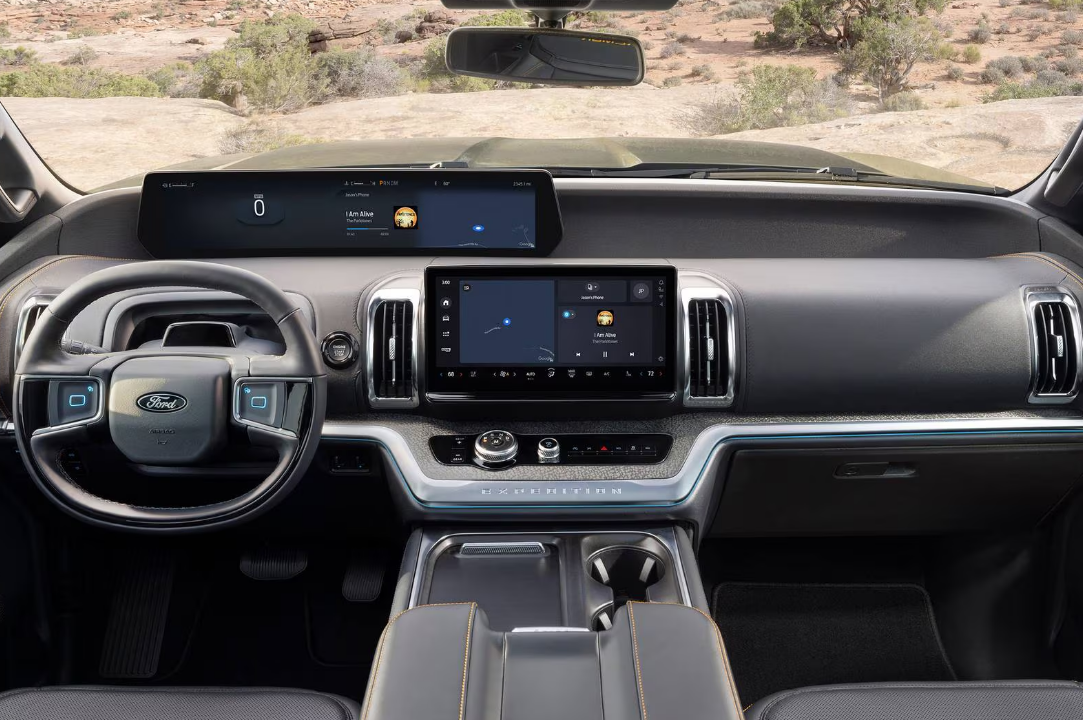 ford expedition 2025 Glacier Gray Metallic TriCoat