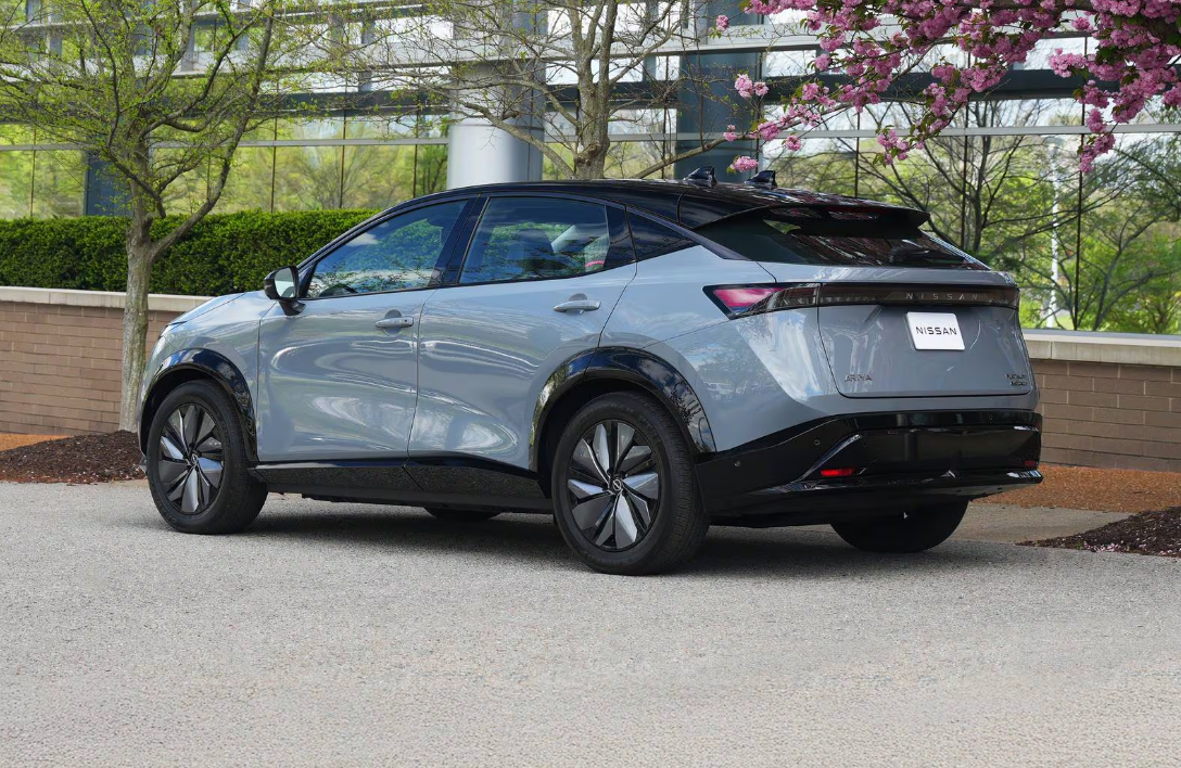 nissan ariya 2025 -1