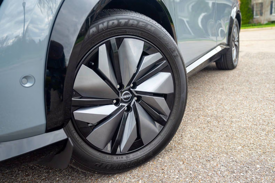 nissan ariya 2025 TIRE