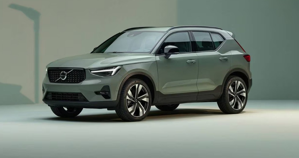 2025 Volvo XC40 FIG -1
