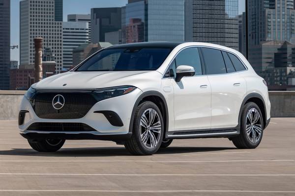 2026 EQS 400 SUV fig 14