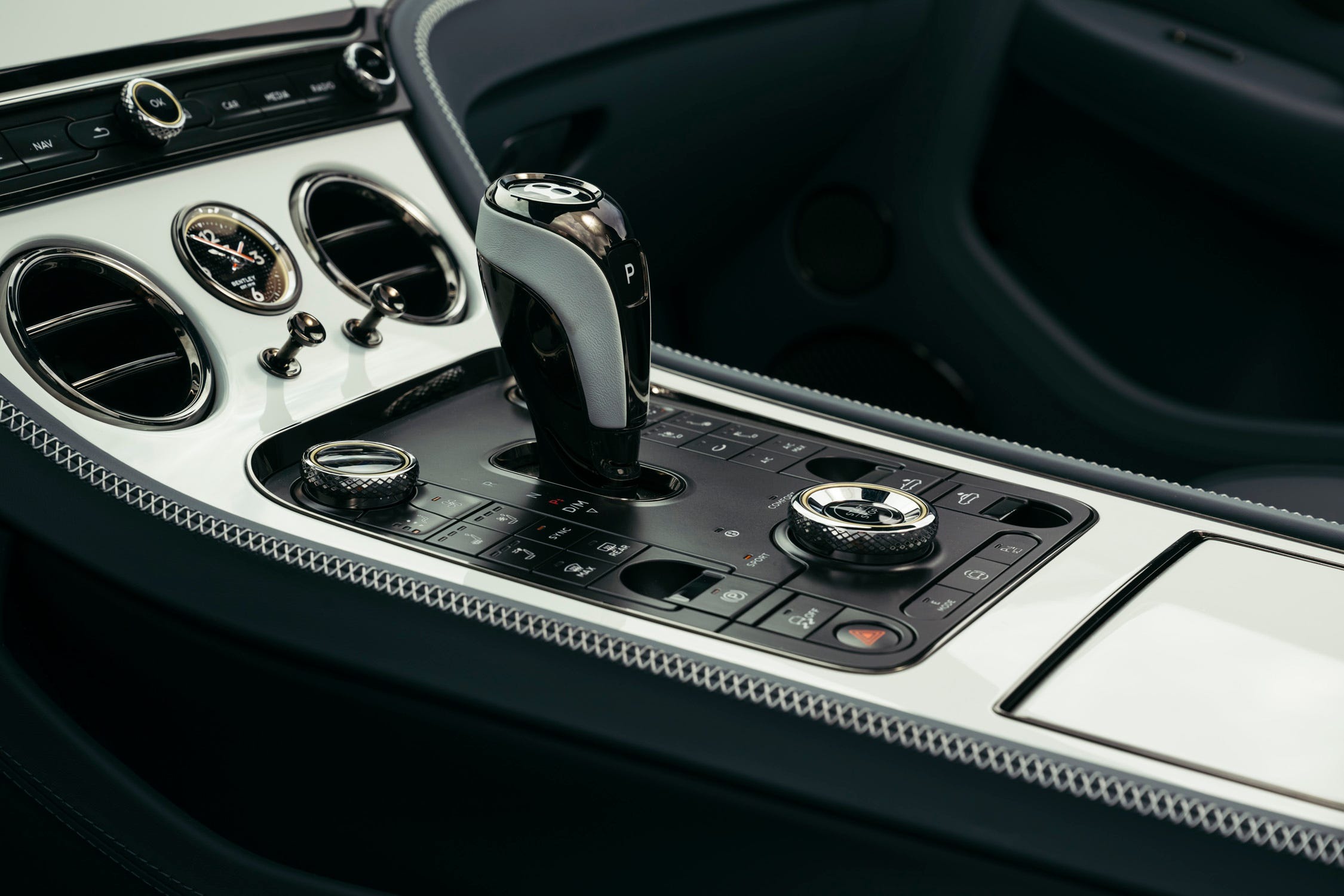 Bentley Continental GT Convertible 2026 fig 14