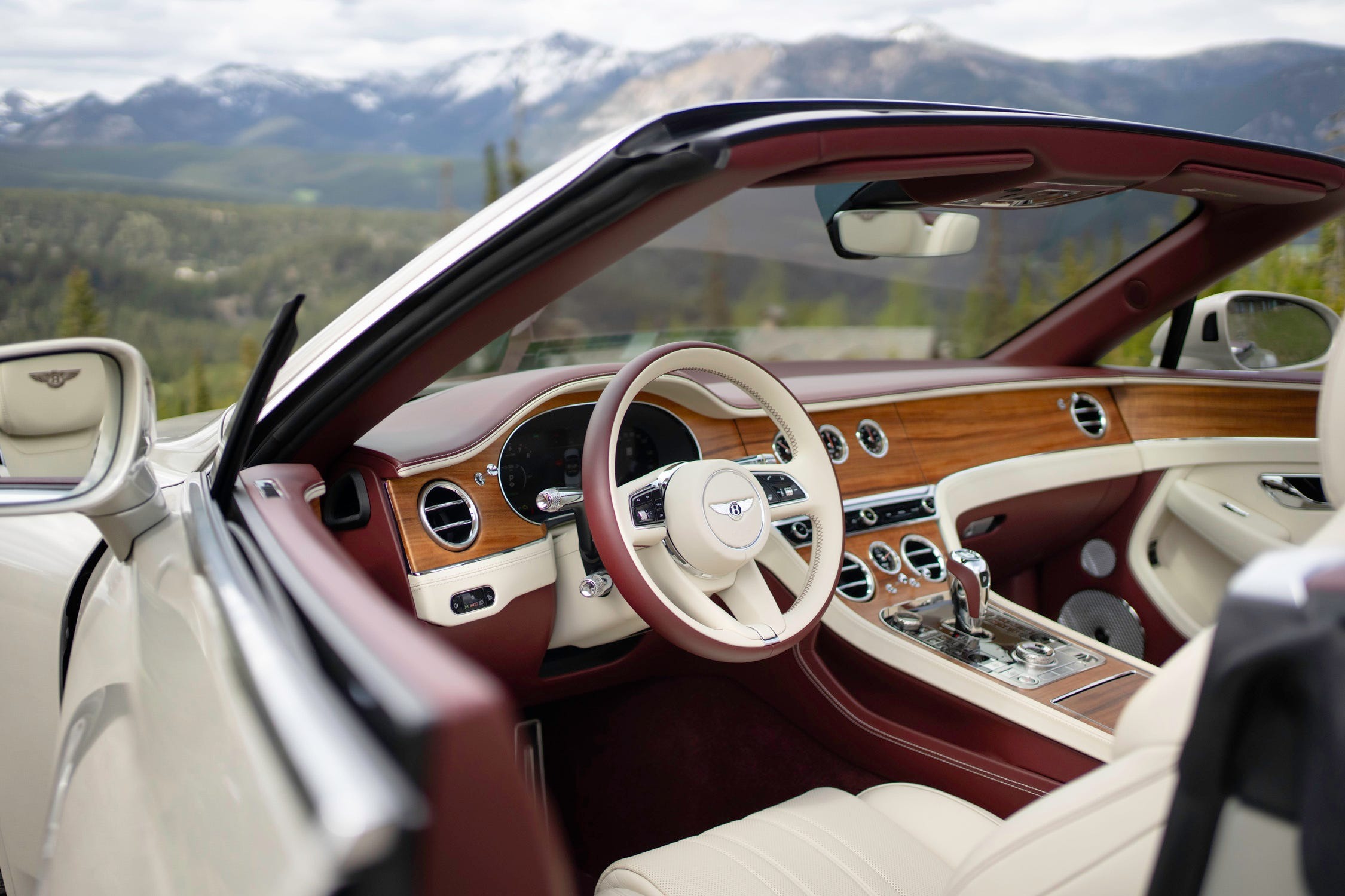 Bentley Continental GT Convertible 2026 fig 7