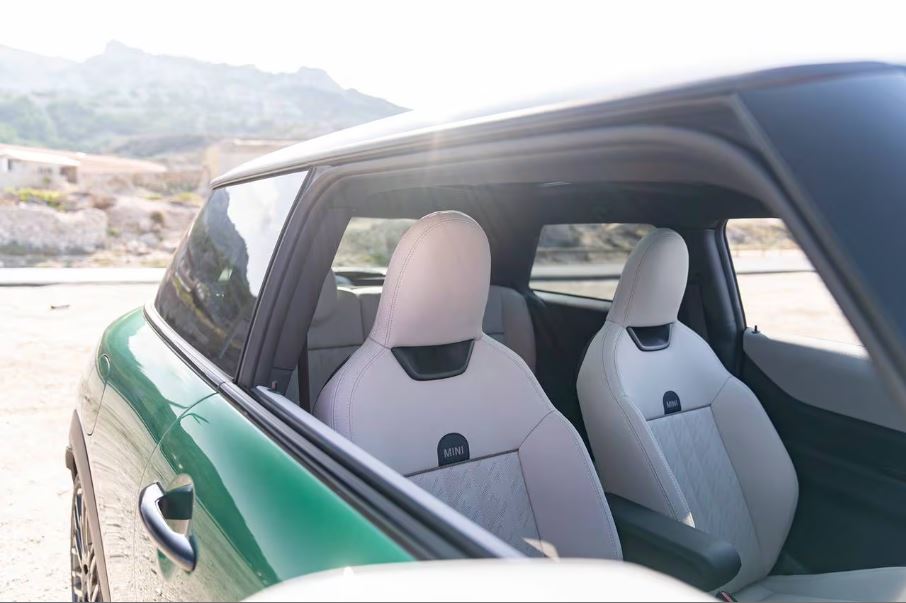 MINI Cooper 2 Door 2026 fig 7