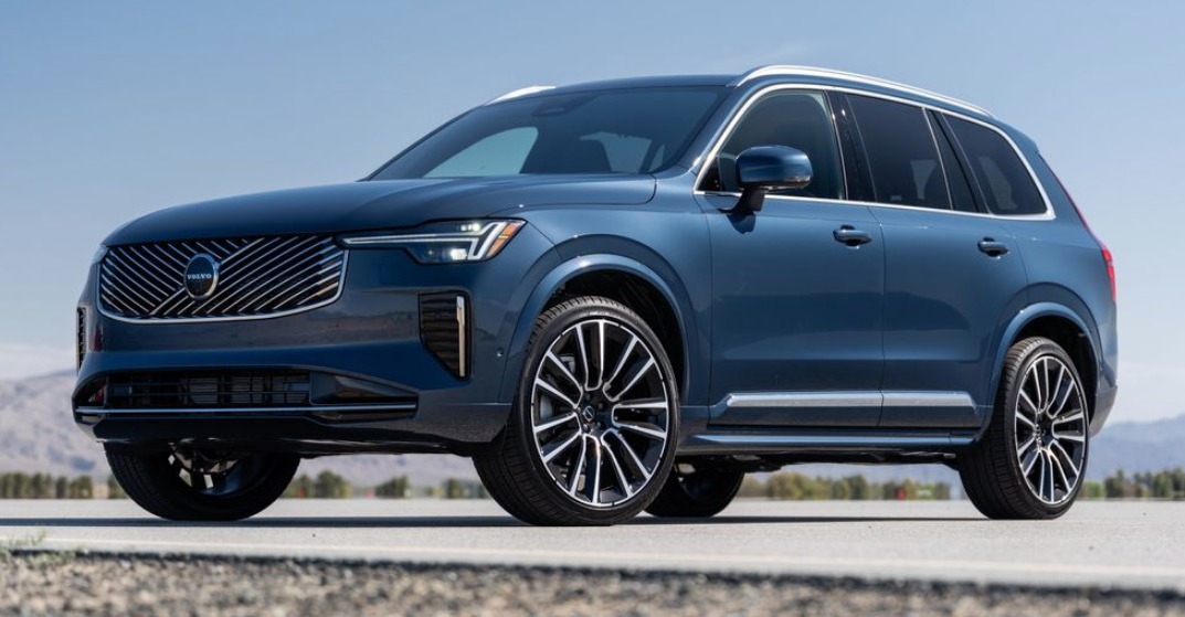Number 10 2025 Volvo XC90 PHEV fig -1