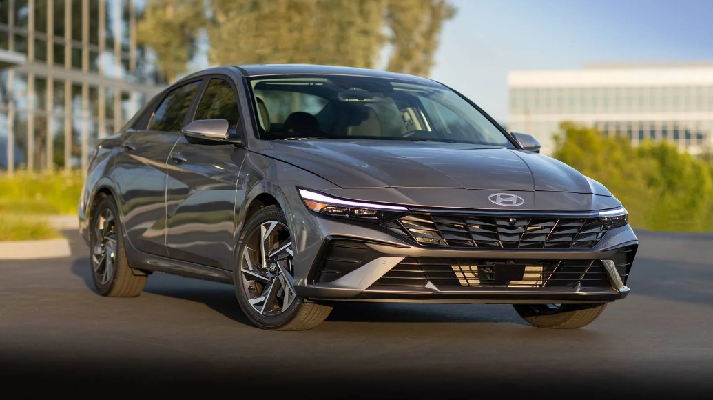 Number 2 2025 Hyundai Elantra fig-1