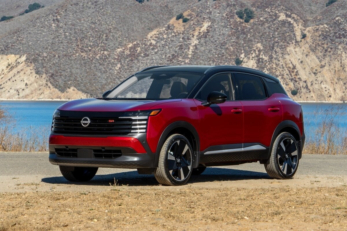Number 3 2025 Nissan Kicks fig-1