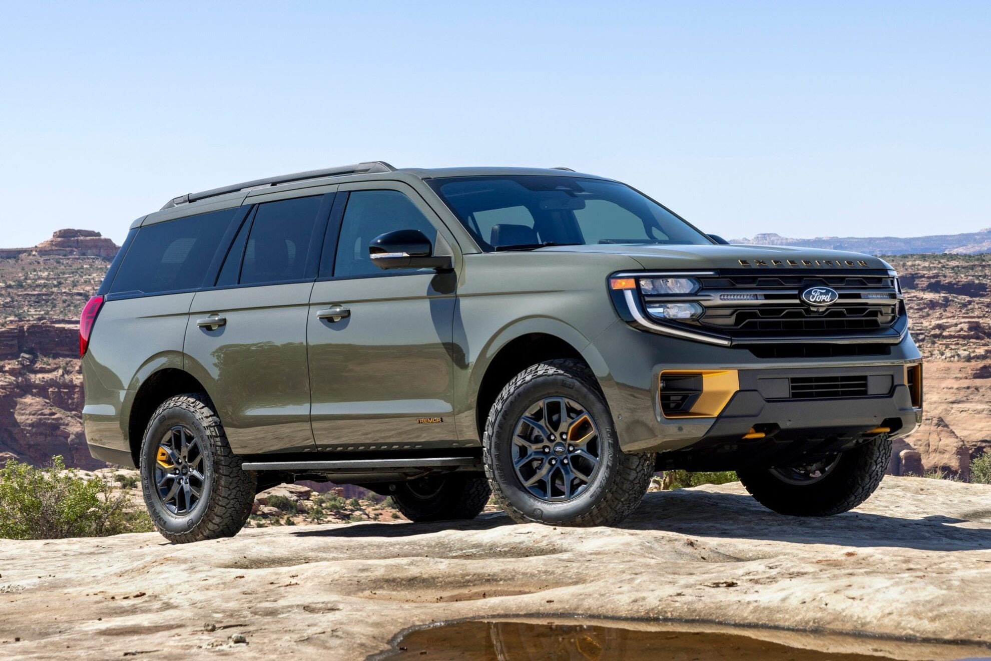 Number 7 2025 Ford Expedition fig-1