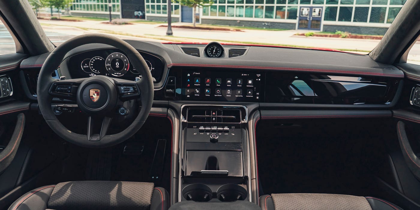 Porsche Panamera 2026 fig 8