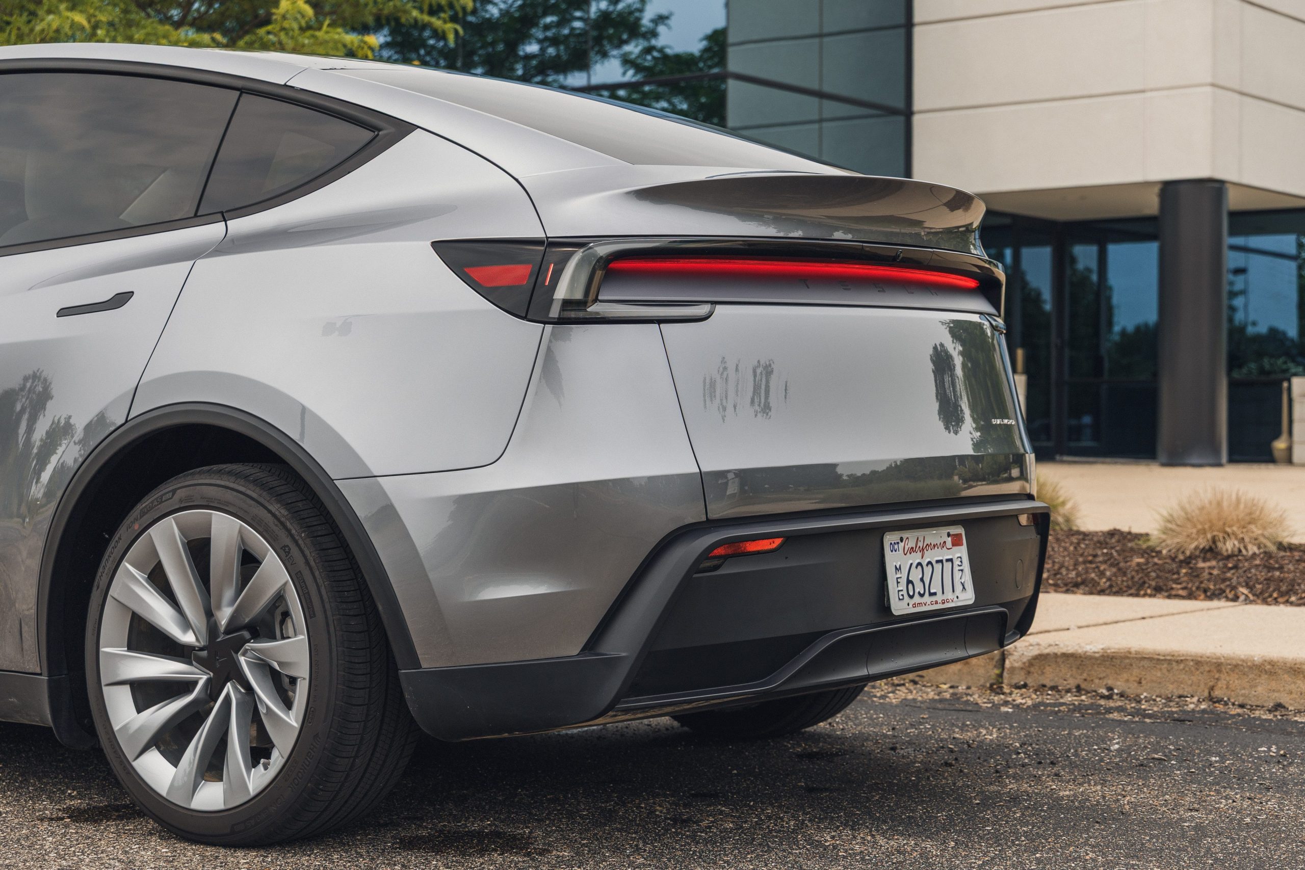 Tesla Model Y 2026 fig 4