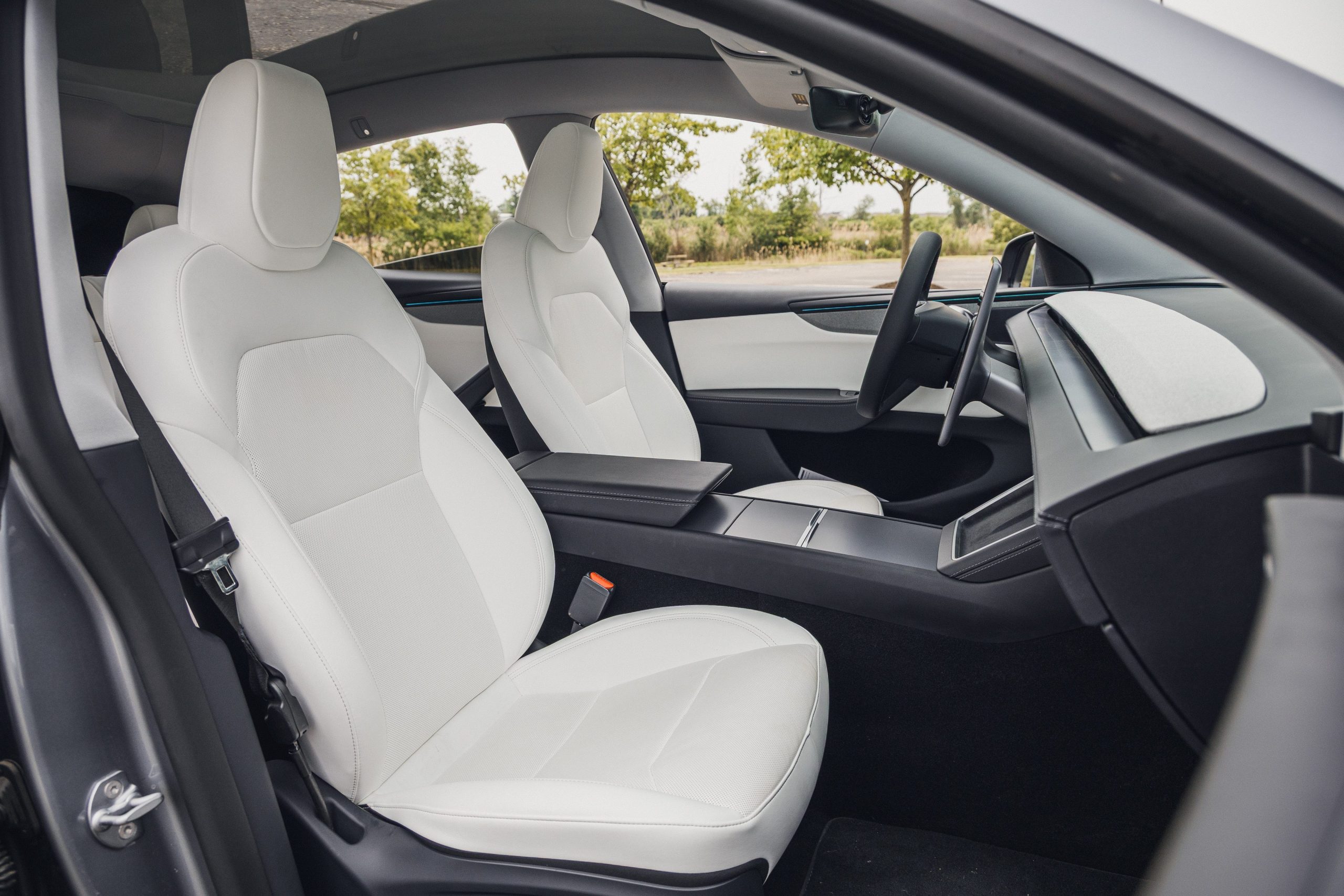 Tesla Model Y 2026 fig 6
