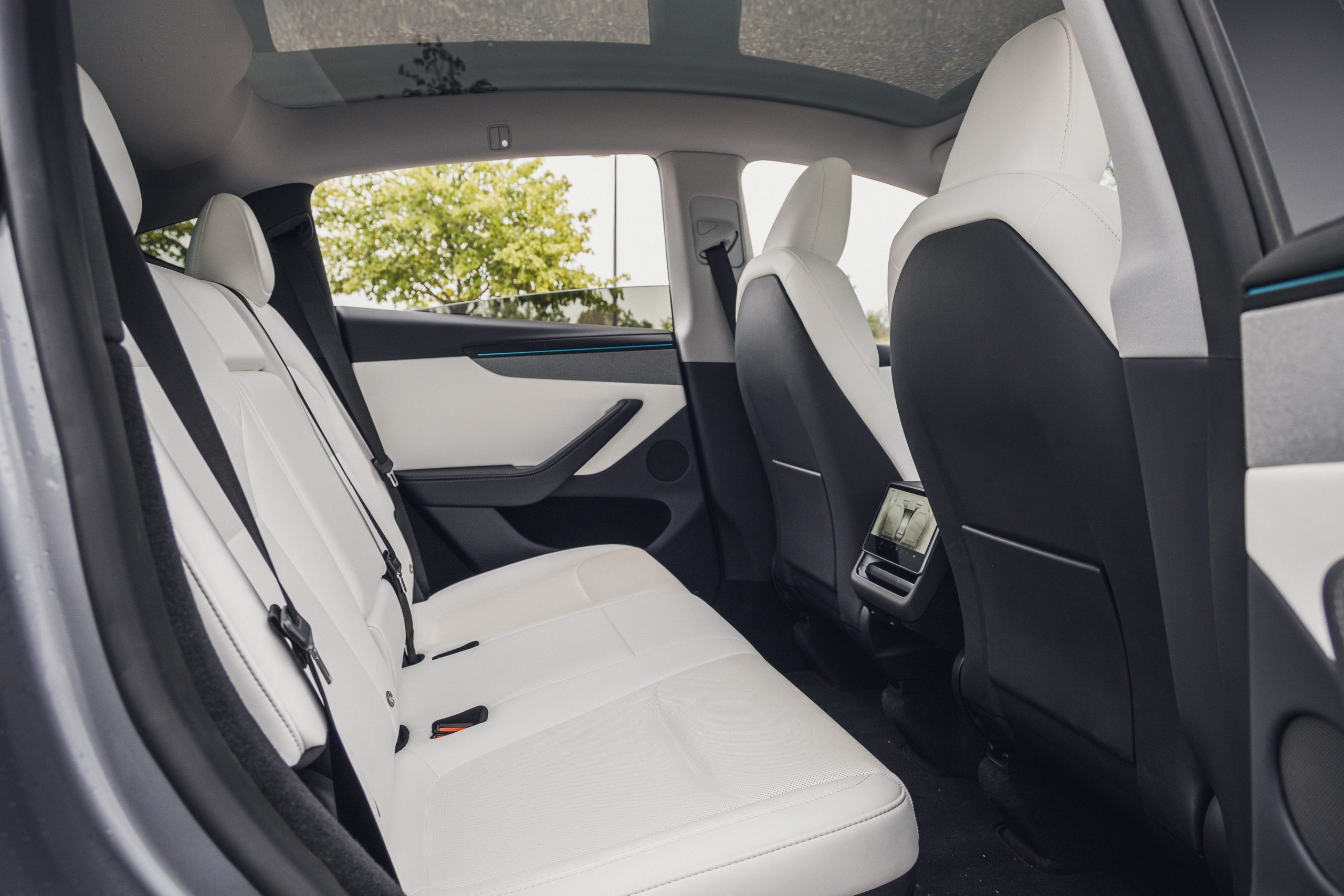 Tesla Model Y 2026 fig 9