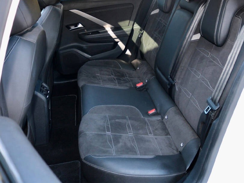 Vauxhall Astra 2026 fig 6