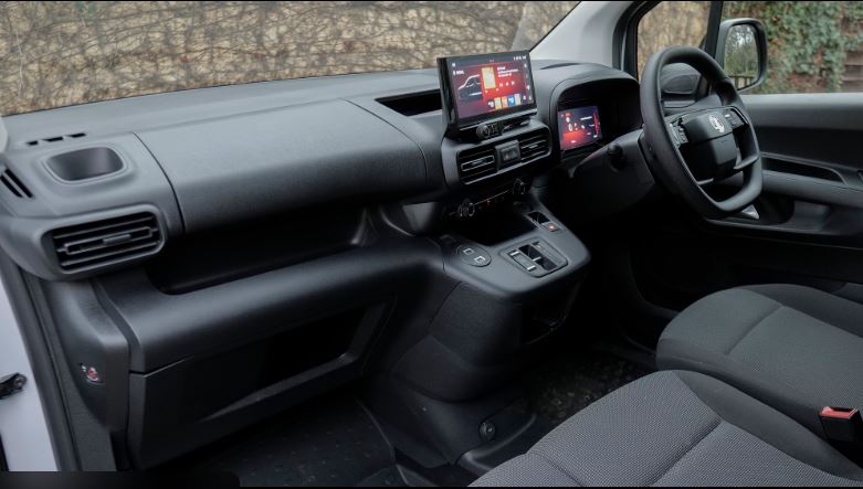 Vauxhall Combo Cargo 2026 fig 15