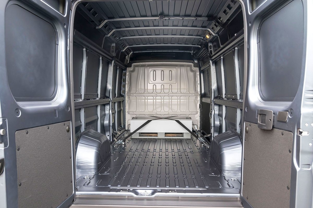 Vauxhall Movano 2026 fig 1