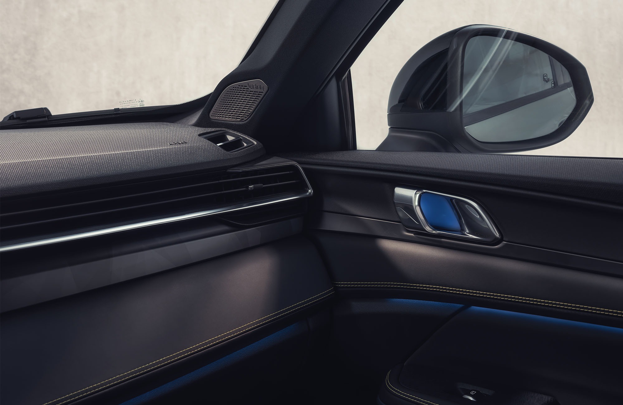 Lynk & Co 01 2026 interior-2