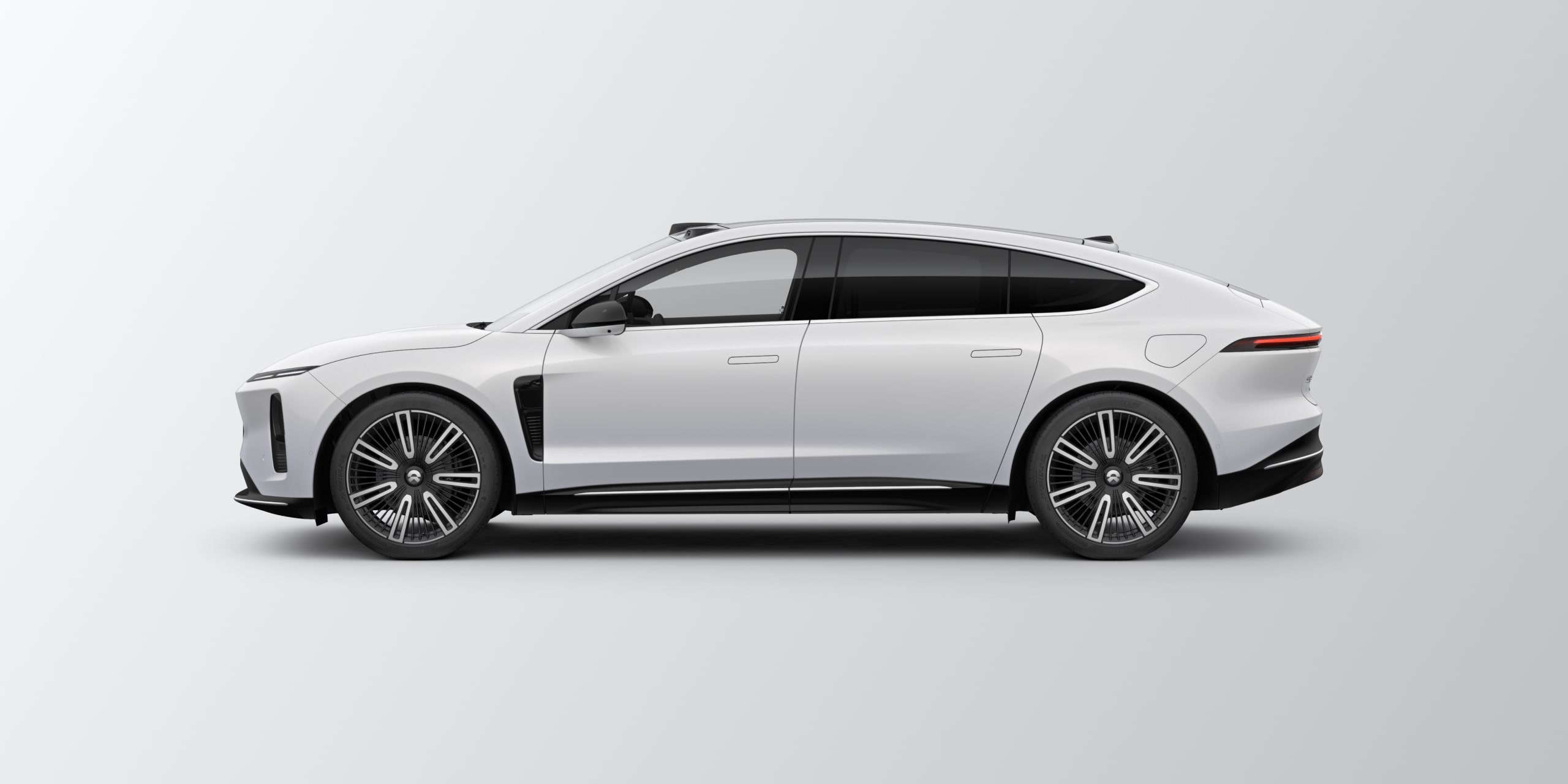 NIO ET9 2026 Midnight Cloud White