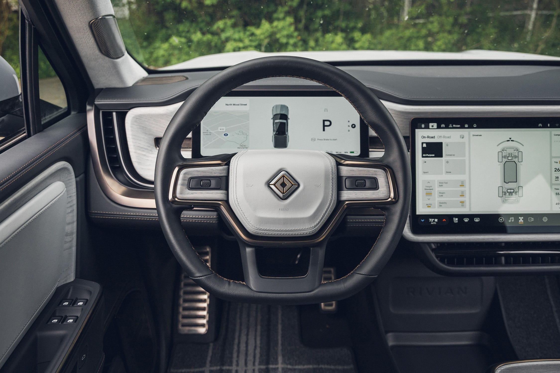 Rivian R1T 2026 fir 31