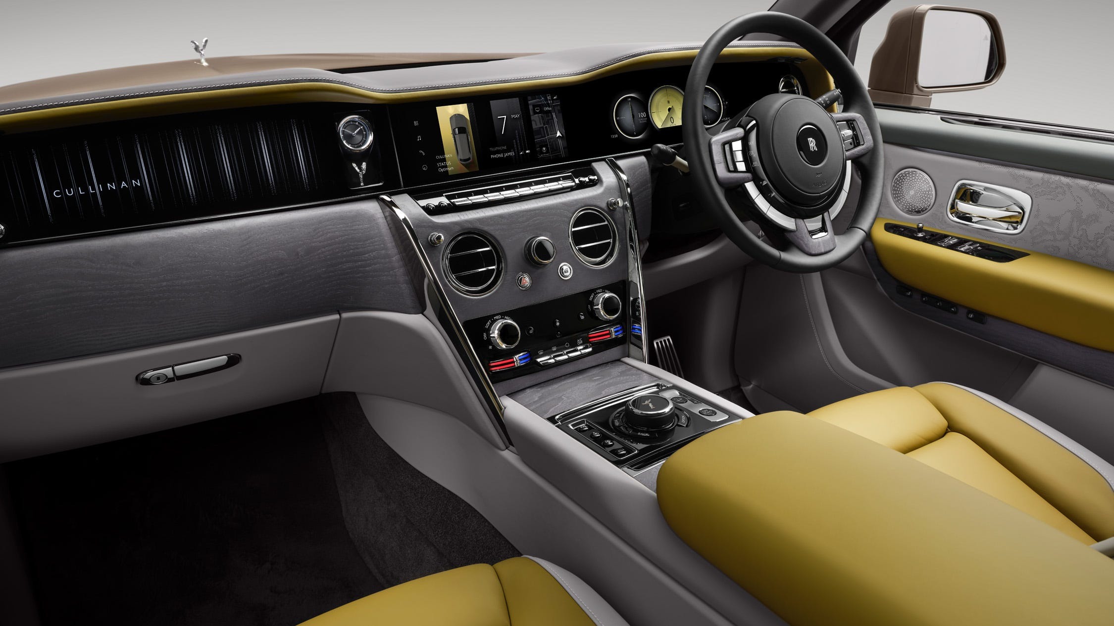 Rolls-Royce CULLINAN 2026 interior