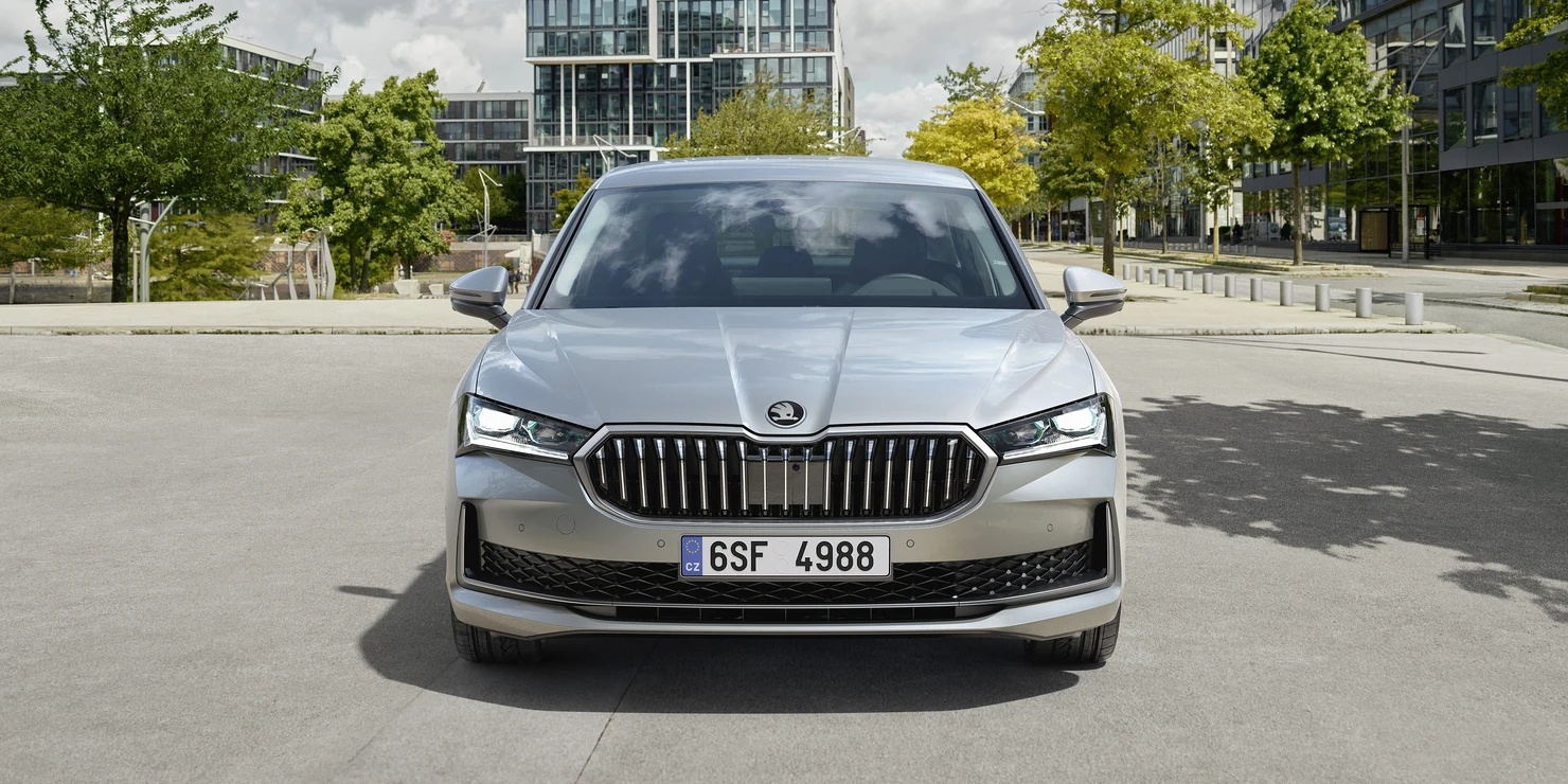 Skoda Superb 2026 fig (2)