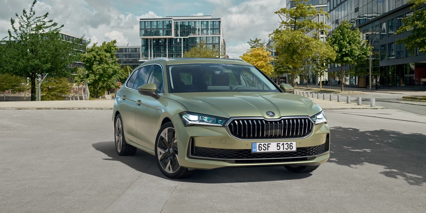 Skoda Superb Combi 2026 fig (1)