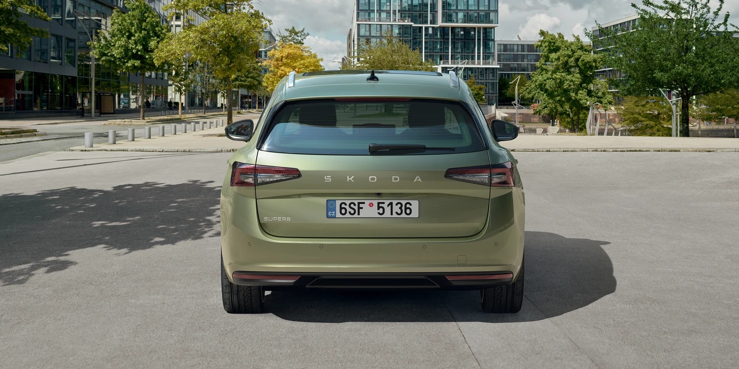 Skoda Superb Combi 2026 fig (3)