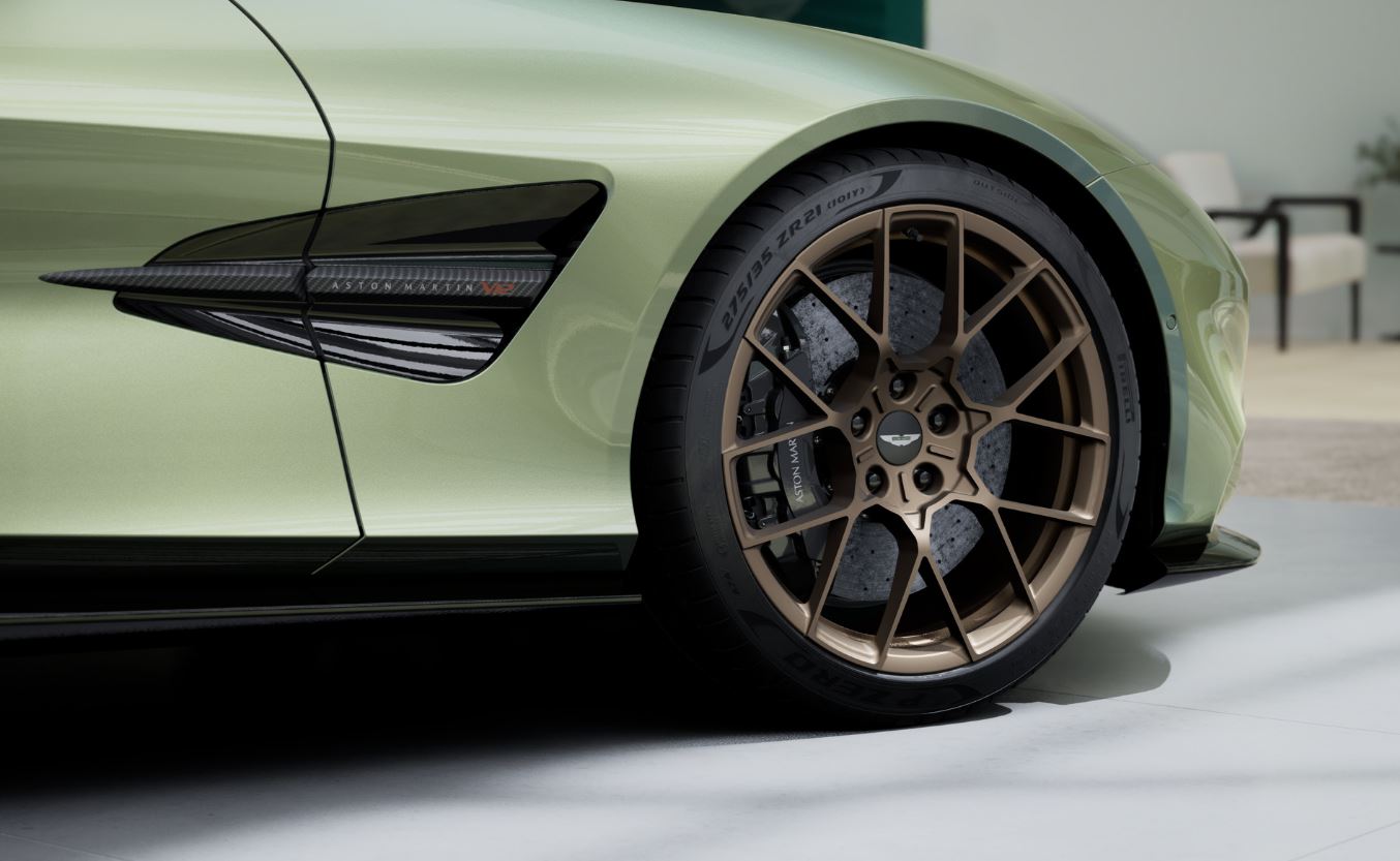 Aston-Martin-Vanquish-2026-WHEEL