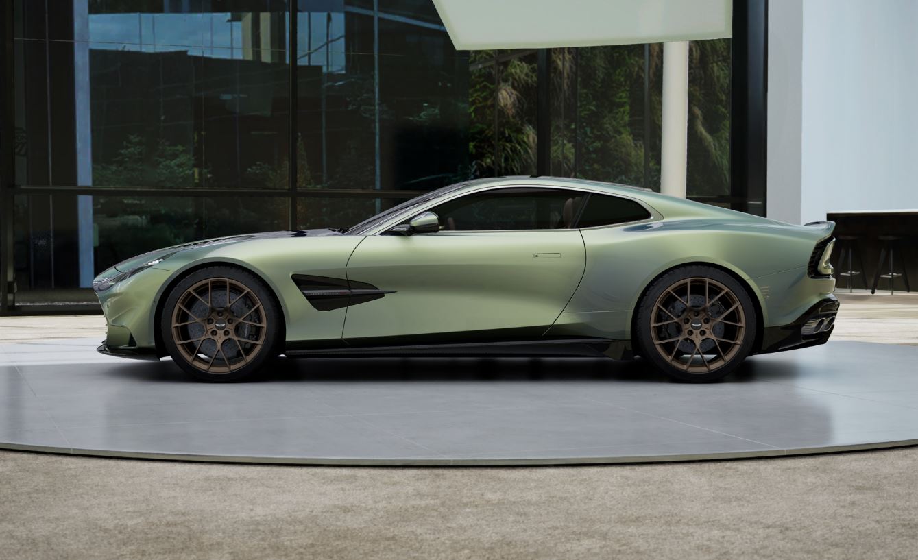 Aston-Martin Vanquish-Volante-2026-exterior-1