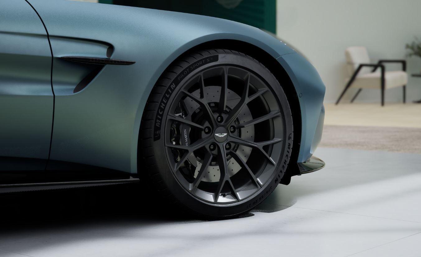 Aston Martin Vantage Roadster 2026 WHEEL
