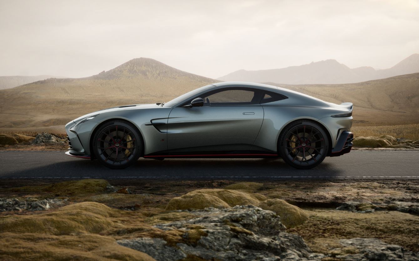 Aston-Martin-Vantage-S-2026-exterior