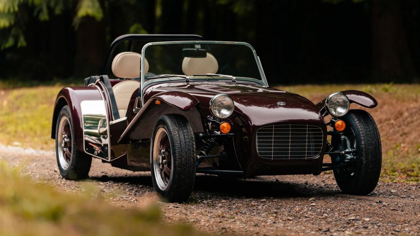 Caterham Super Seven 600 2026 fig (2)