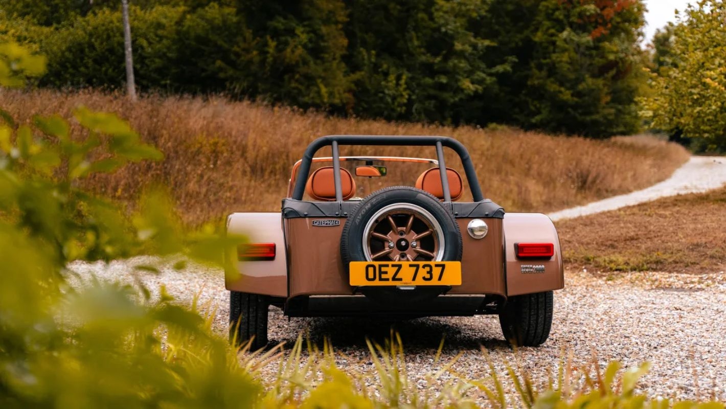 Caterham Super Seven 600 2026 fig (4)