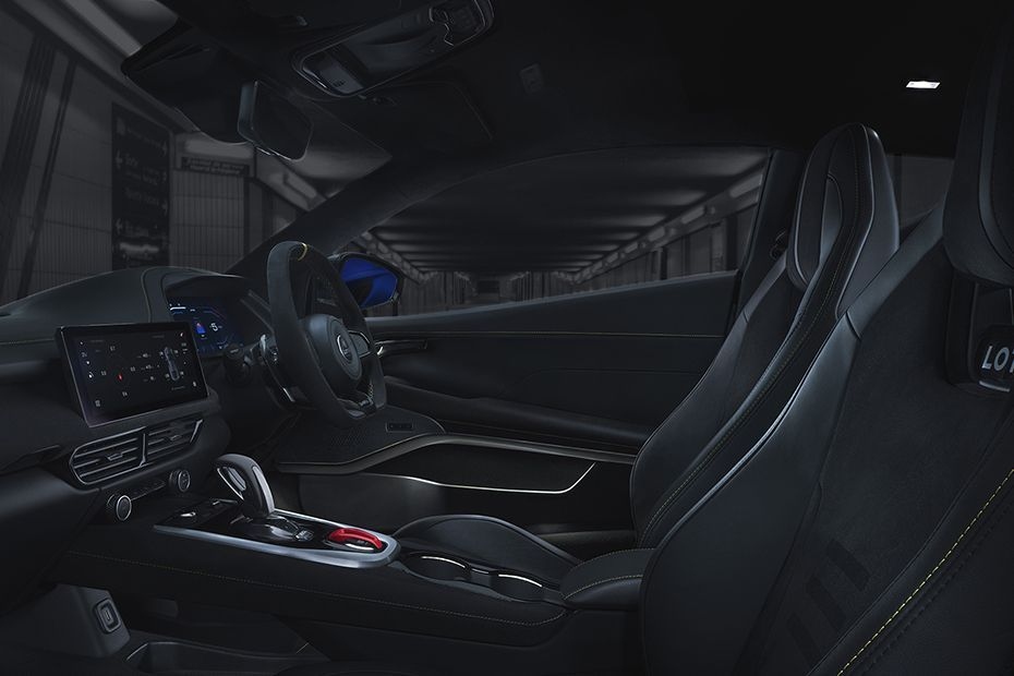 LOTUS EMIRA 2026 fig (15)